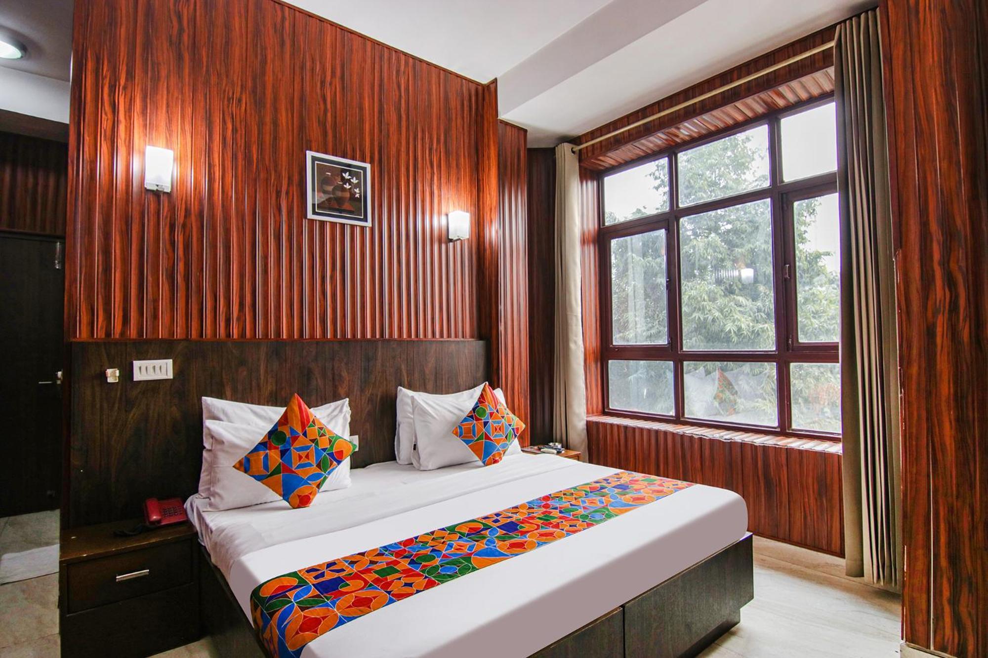 Fabhotel Prime The Rivlet Mg Road Гургаон Екстериор снимка