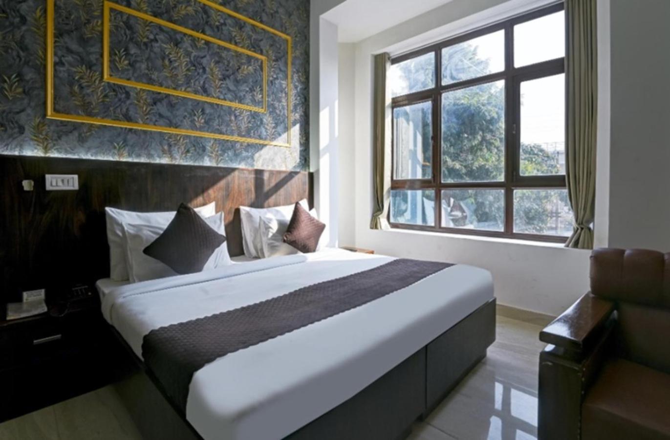 Fabhotel Prime The Rivlet Mg Road Гургаон Екстериор снимка